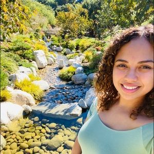 Meet your Posher, Lizbeth